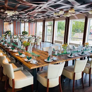4* Hotel Bergwirtschaft Wilder Mann Und Restaurant
